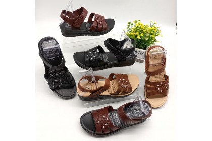 SmartChoice*Wanita Fashion Mom PVC Women Sandals Casual Ladies Summer Flat Selipar musim panas ibu sandal【G5】